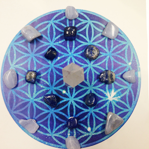 blue-flower-of-life-grid-with-crystals-top-600